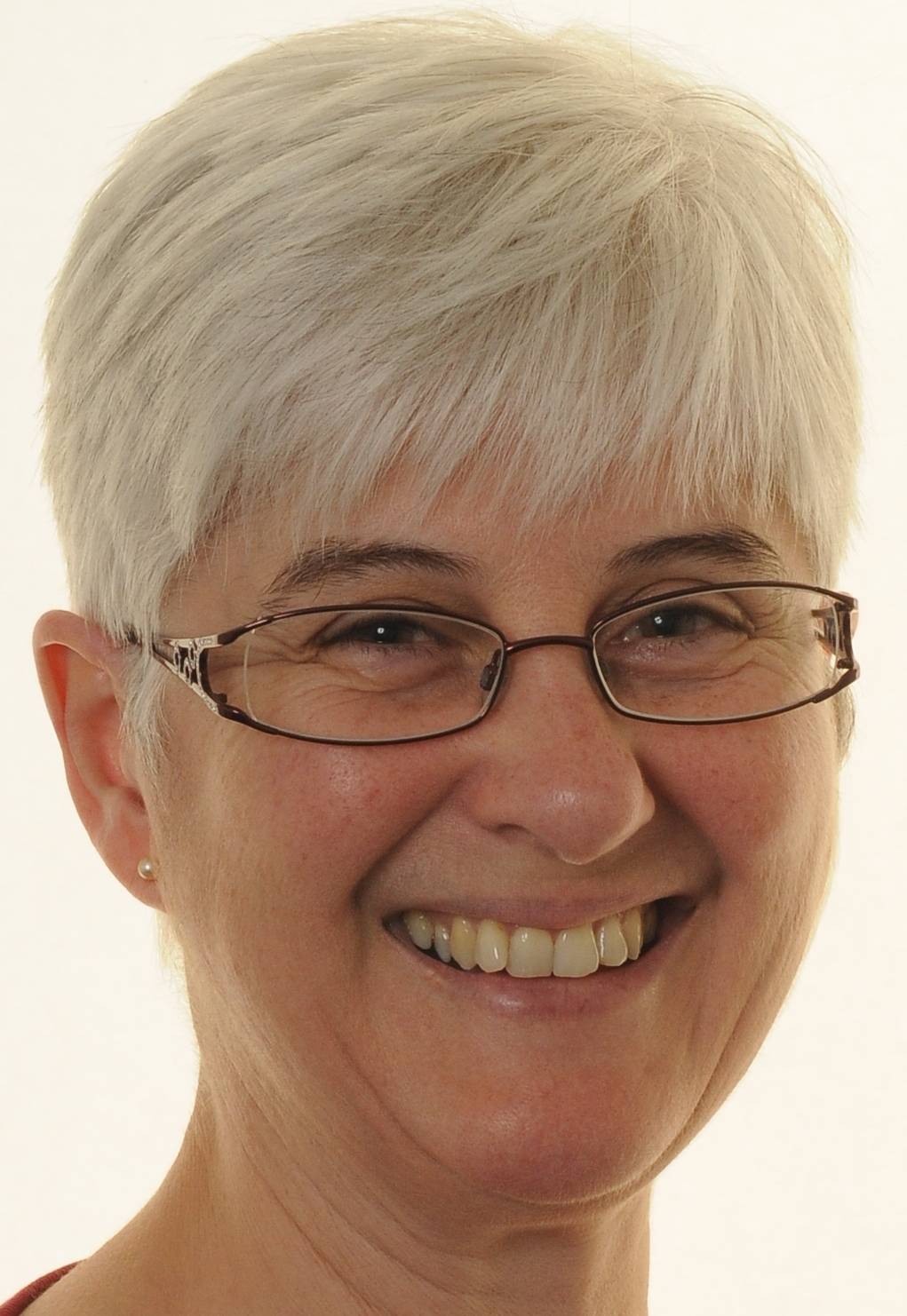 stretch@yogawithmaggie Maggie Walsh